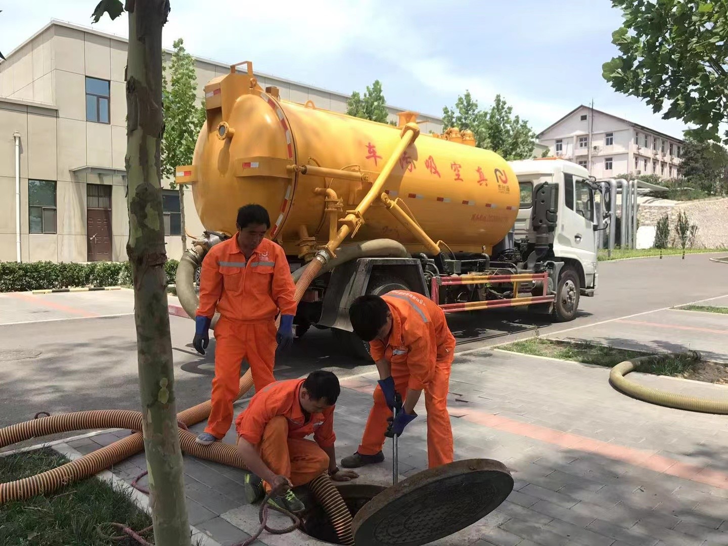 福鼎化粪池清理与5-8吨吸粪车施工效率分析